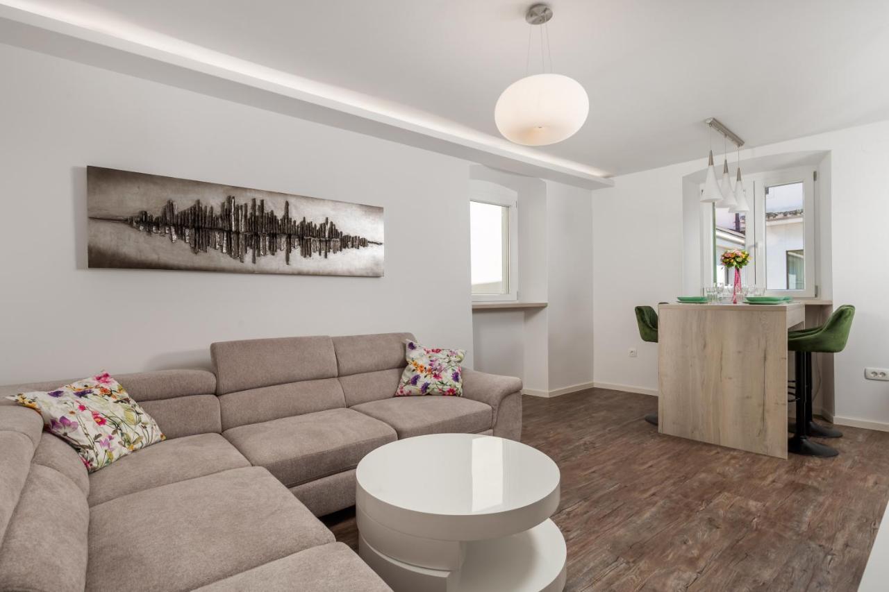 Central Apartments Dalmatina リエカ エクステリア 写真